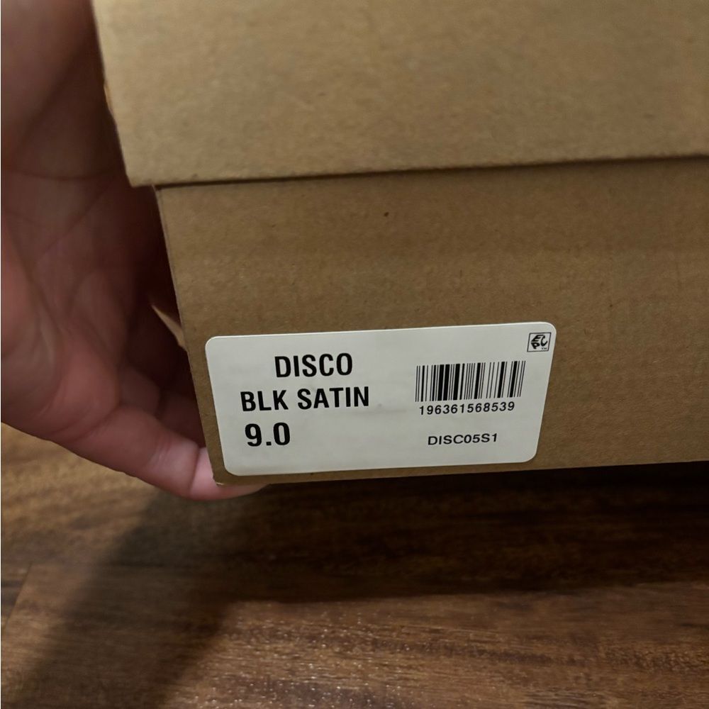 STEVE MADDEN Disco Platform Sandal in Black *New In Box - Picture 9 of 10